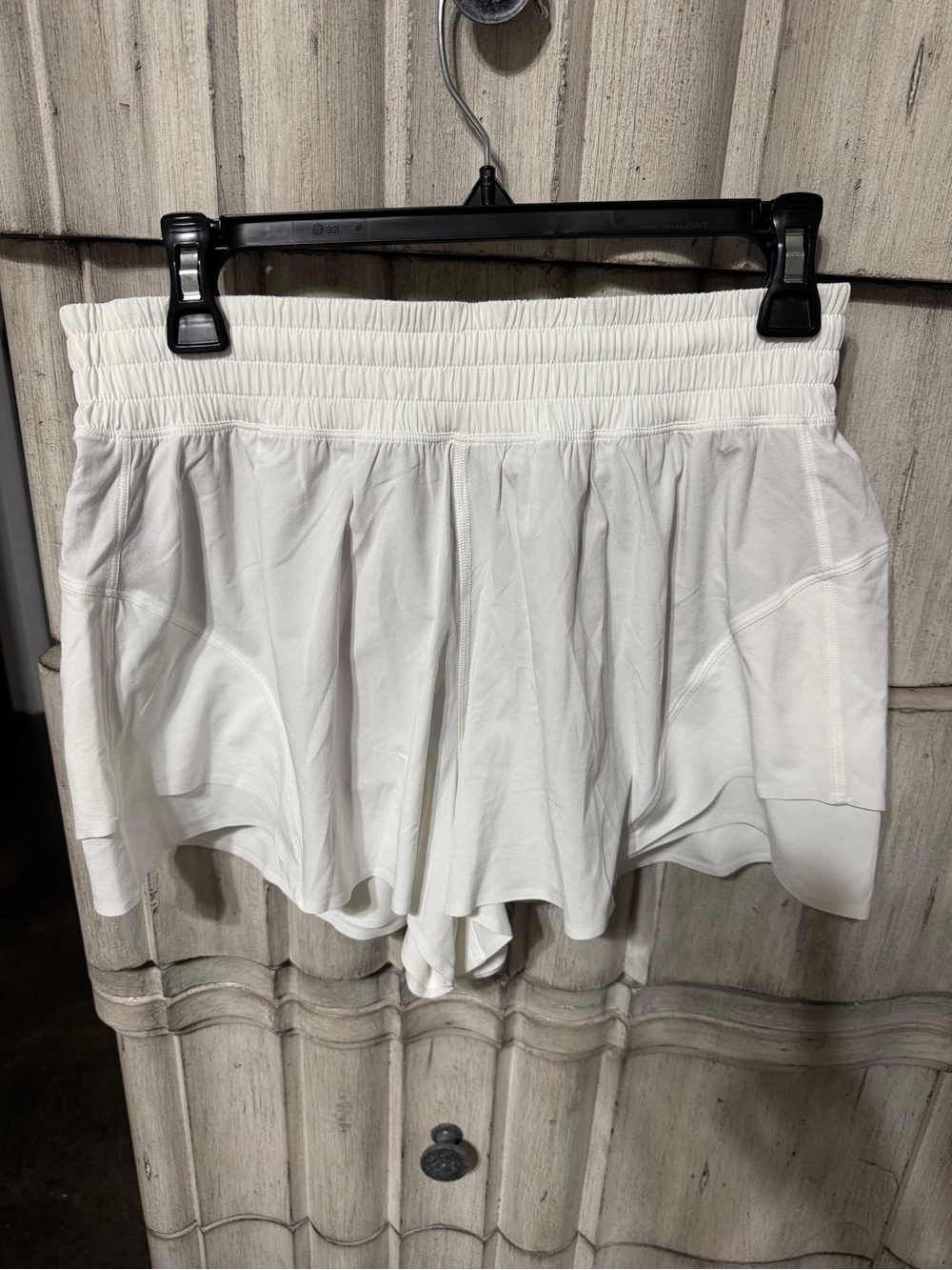 Lululemon shake it out HR short